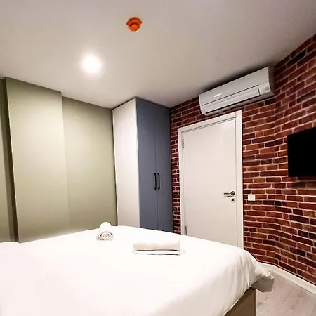 Otel Port *