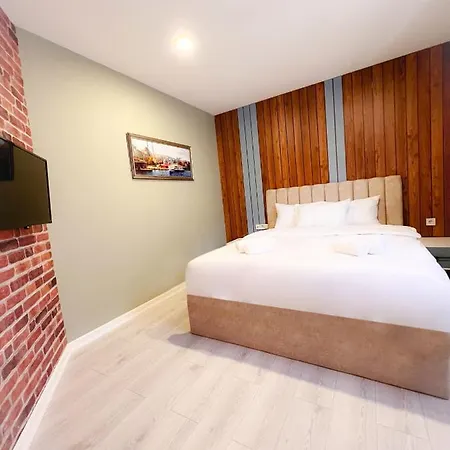 Otel Port *